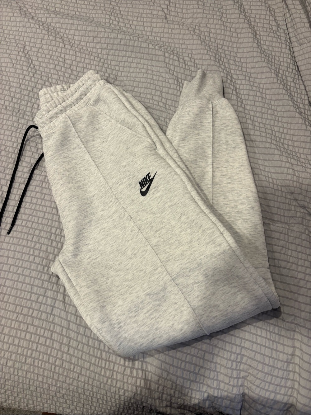 Women’s nike tech pants